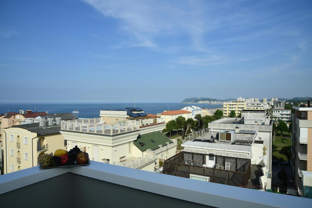Hotel Gala Misano Adriatico Esterno foto
